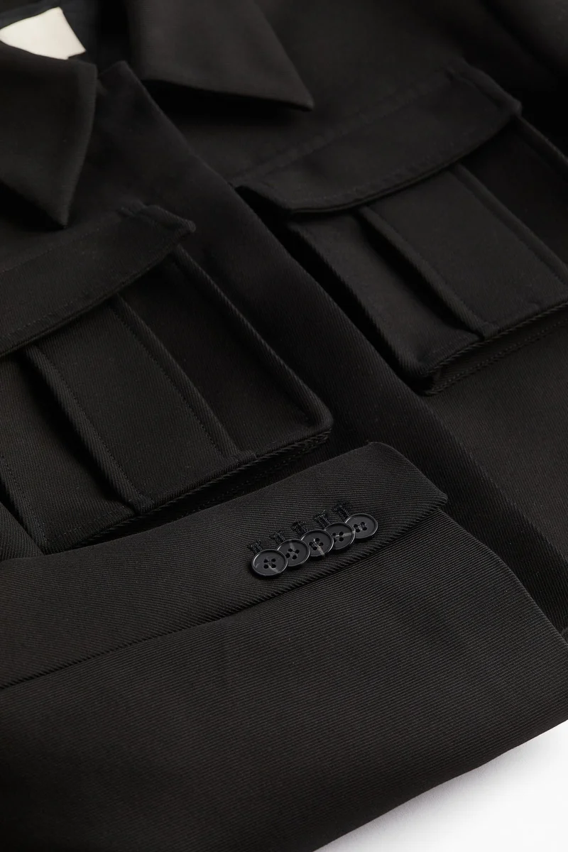 اتش اند ام جاكيت بتفاصيل جيب